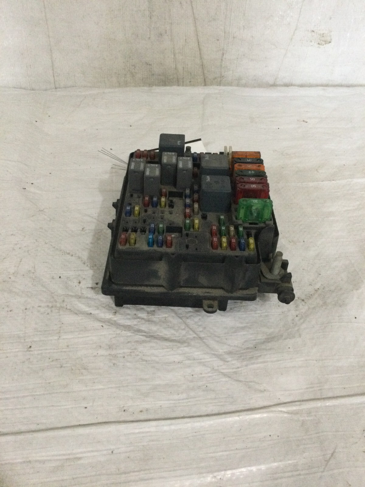 2001 Chevrolet Silverado 2500 Fusebox Junction OEM 15328806-05