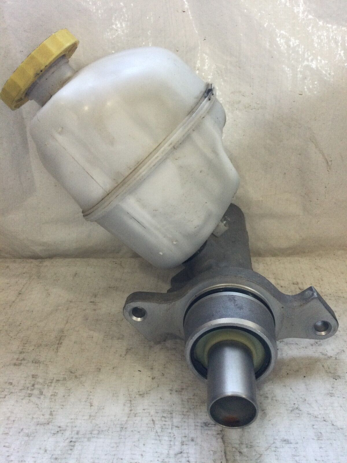 2019 Dodge Ram 1500 Master Brake Cylinder W/ Reservoir OEM
