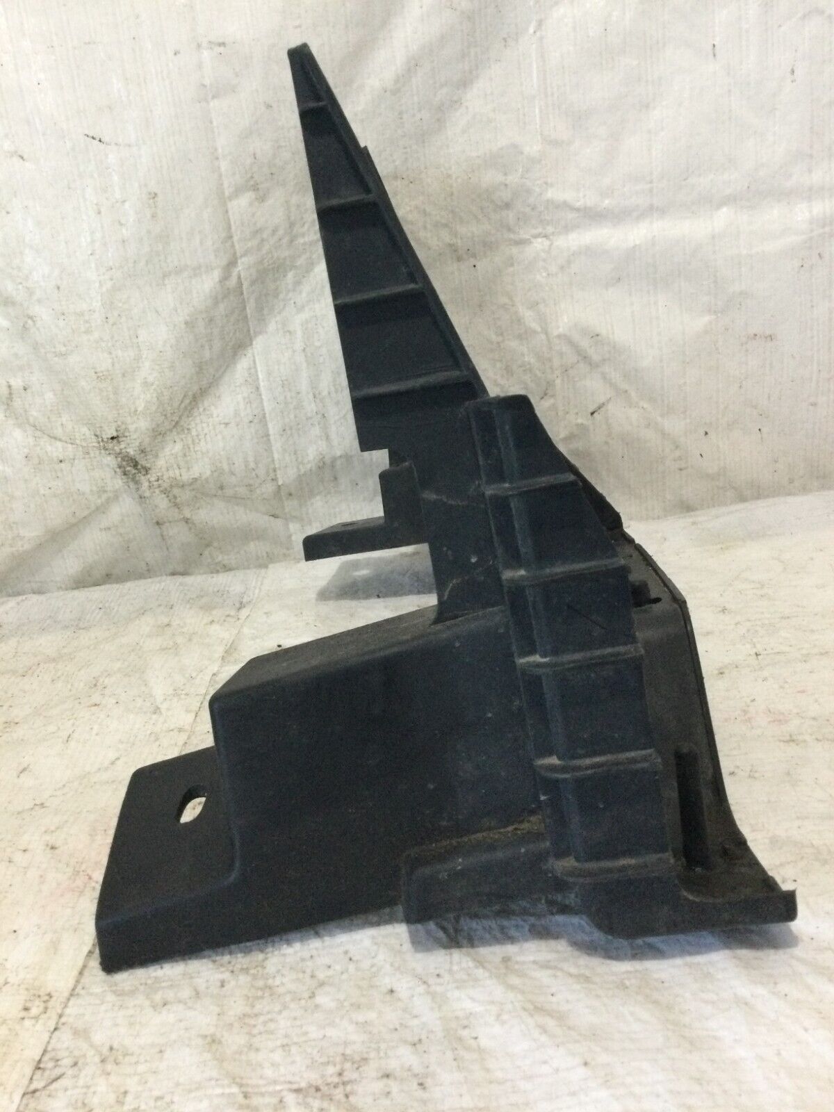 2007 Dodge Ram 3500  Air Cleaner Box Mounting Bracket OEM