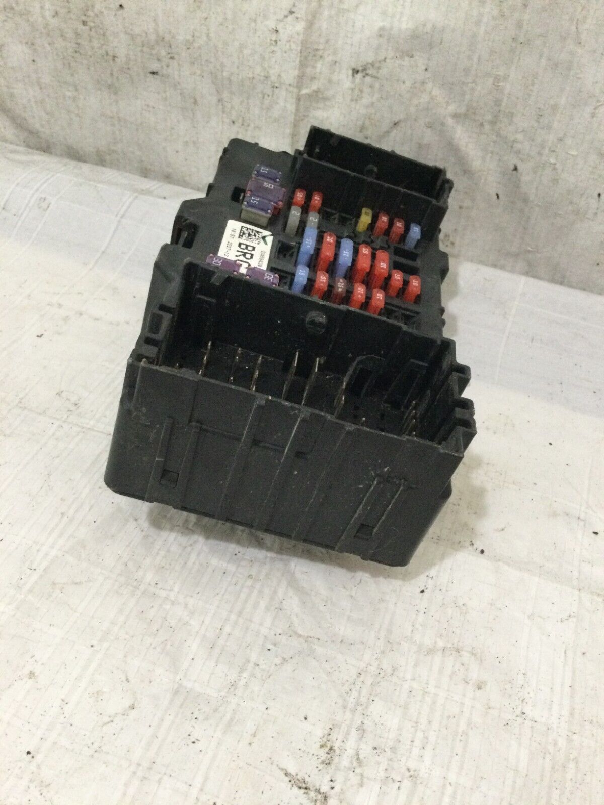 2018 Chevrolet Silverado 1500 Front Left Cabin Fuse Box 23459420_01 OEM