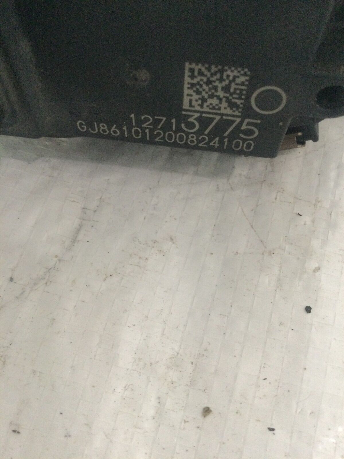 2019-2022 Chevrolet Silverado 1500 Throttle Body Valve Assembly OEM 5.3 12713775