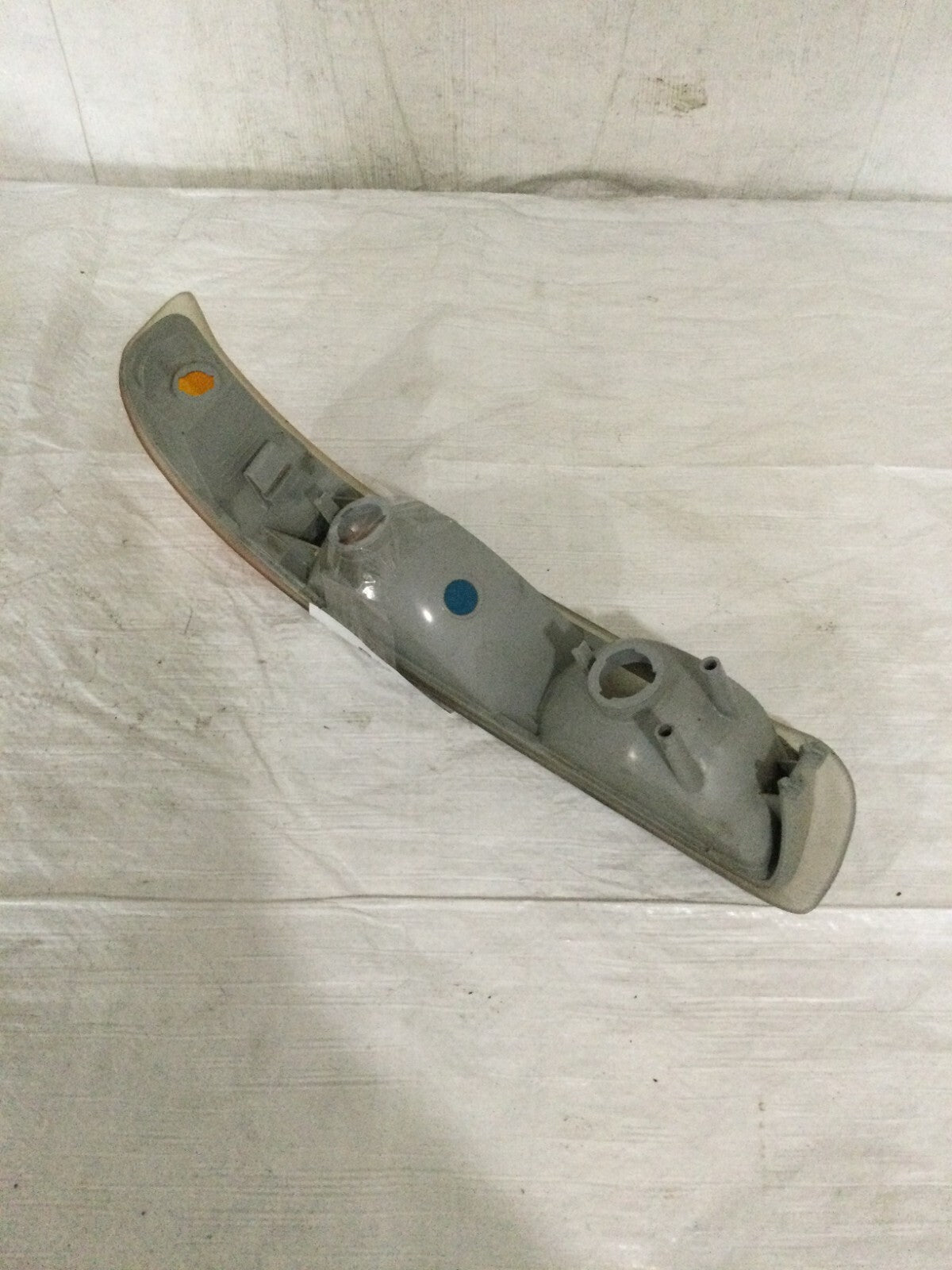 2001 Chevrolet Silverado 2500 LH Driver Front Turn Signal Running Light Lamp OEM