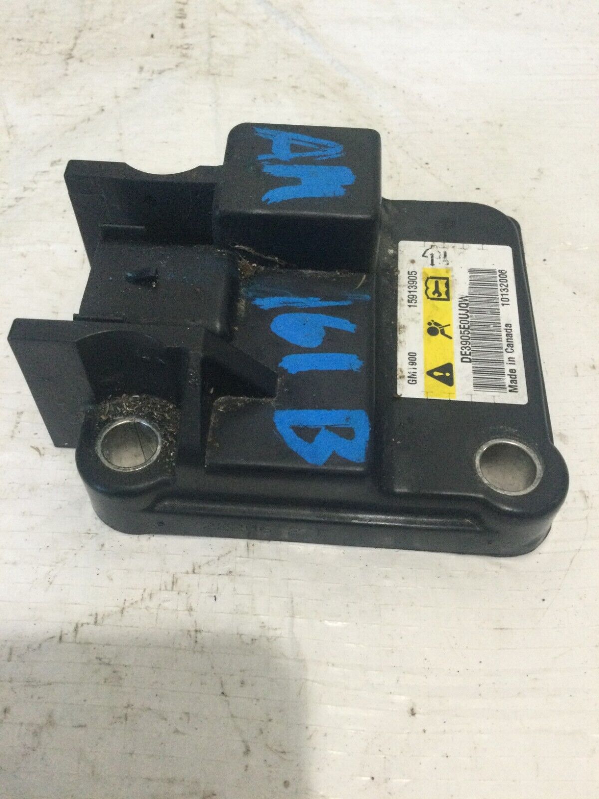 2007-2008 Cadillac Escalade ESV SRS Rollover Module Sensor 15913905 OEM