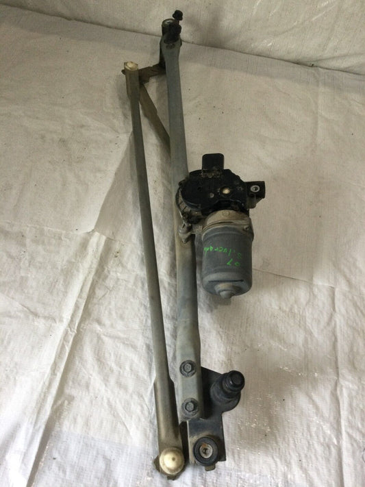 2007  Chevy Silverado 2500 Front Wiper Motor  15812089 OEM