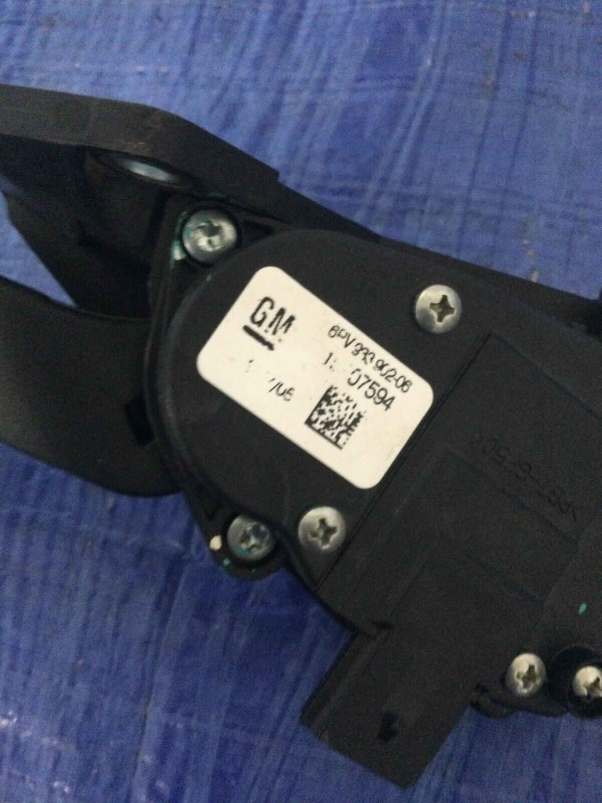 2006  Cadillac Escalade Accelerator Gas Pedal OEM