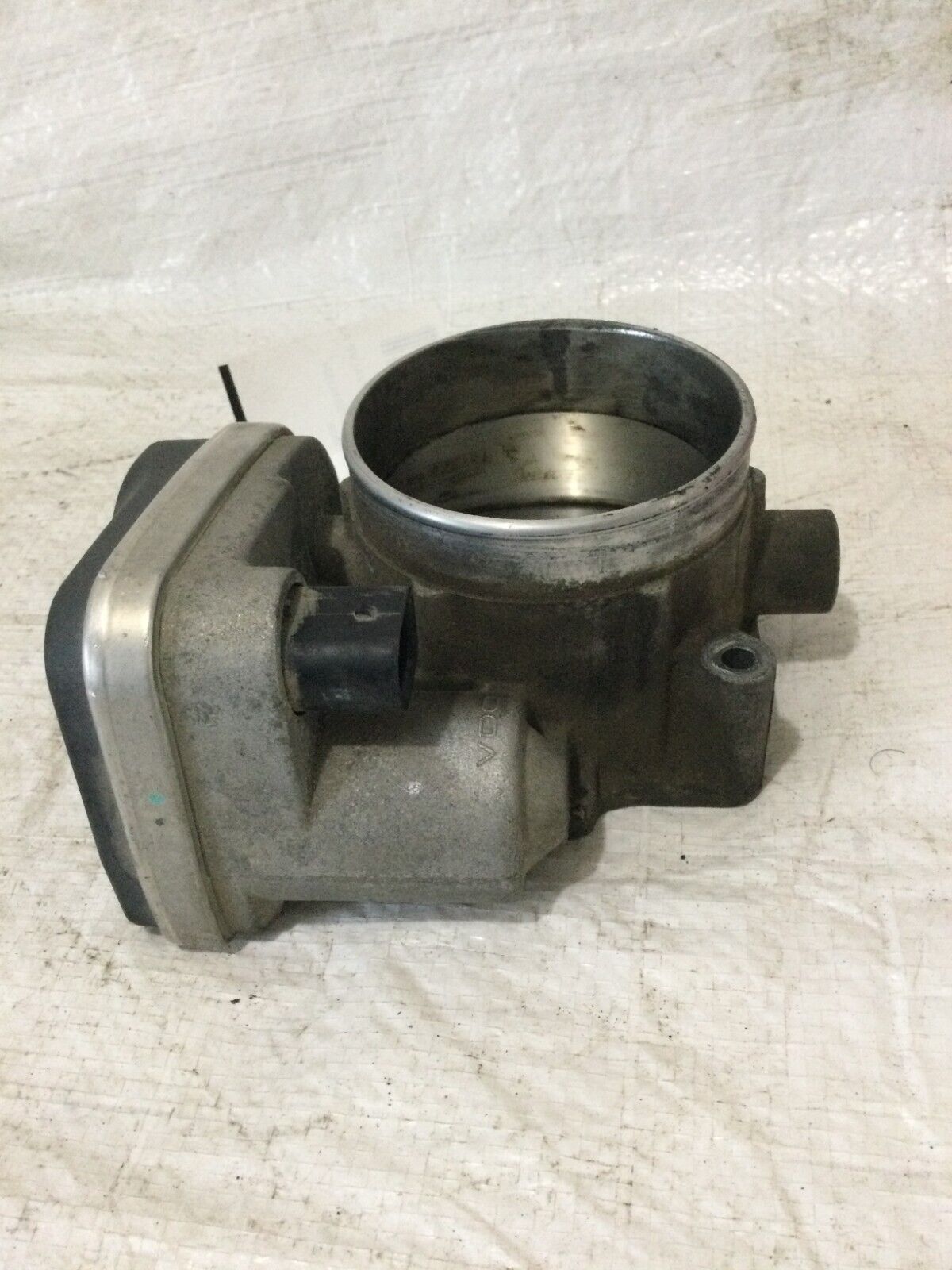2005 Dodge Ram 1500 Throttle Body Valve Assembly OEM