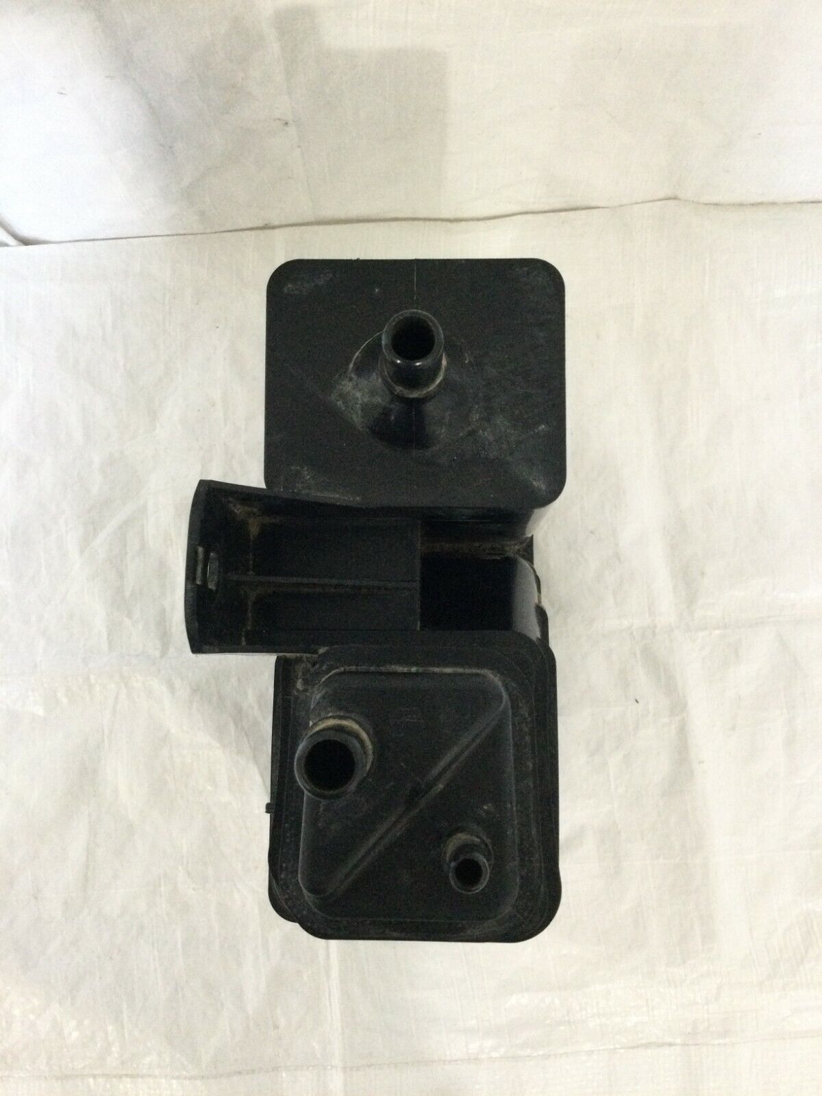 2019 GMC Sierra 2500HD Fuel Vapor Canister 6.0L OEM