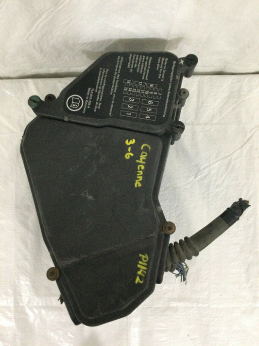 2003-2006 Porsche Cayenne Fuse box module 7L0010338A OEM