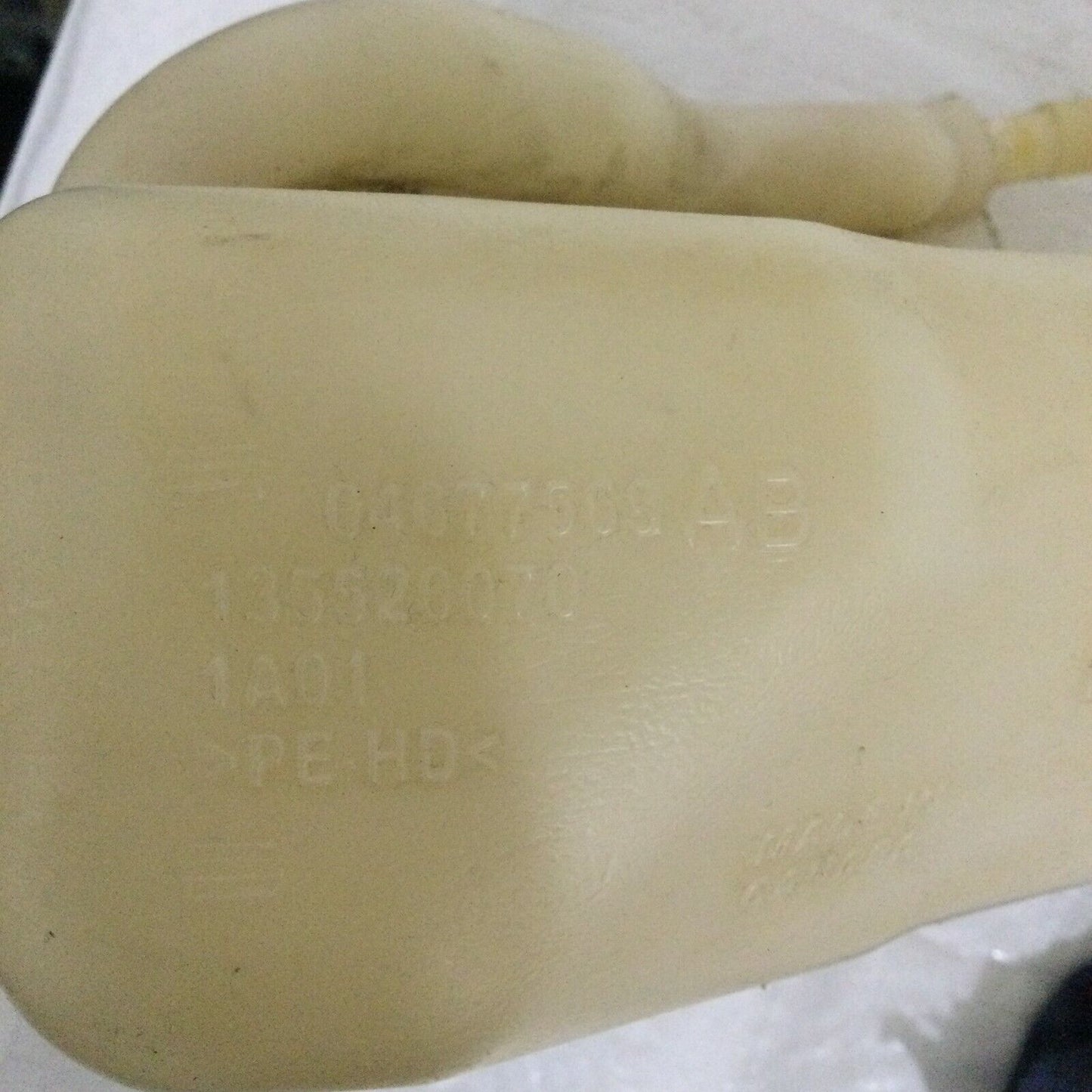 2017 Dodge Grand Caravan 3.6L Coolant Recovery Reservoir Bottle 04677569AB OEM