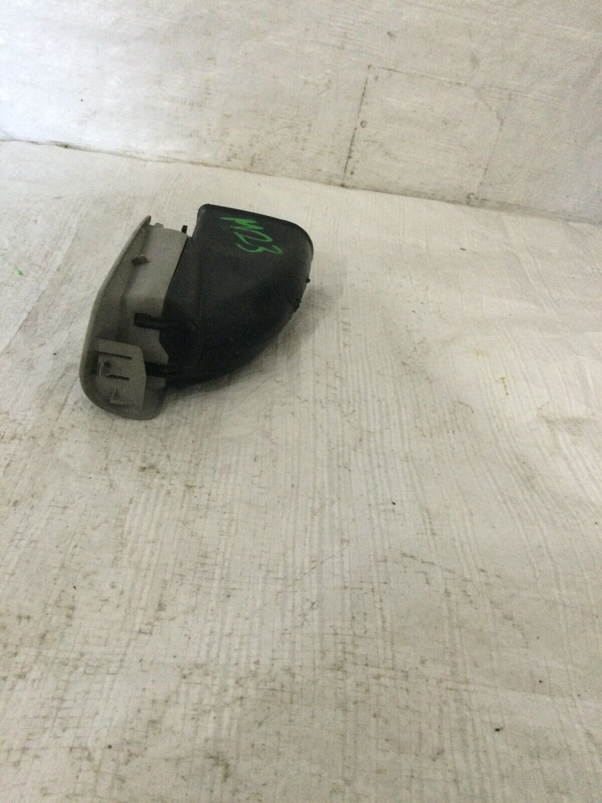 2004 Volvo S60 Left Driver B Pillar AC Heater Air Vent Nozzle Duct 9158448 OEM