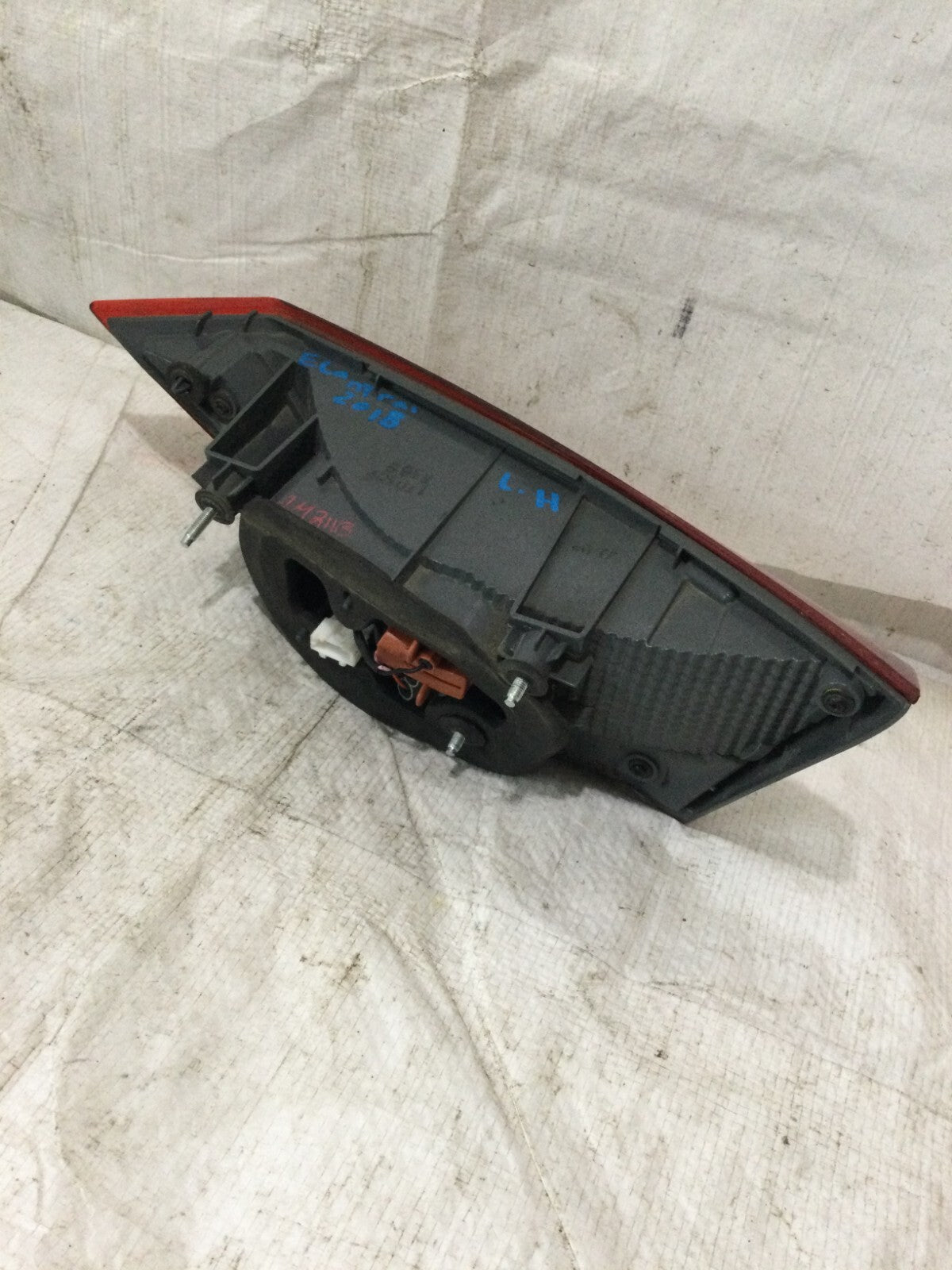 2017 Hyundai Elantra Sedan Tail Light Assembly Left Driver Side OEM