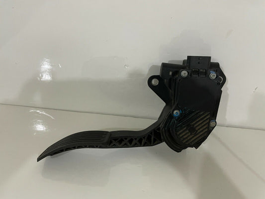 2007-2013 Nissan Altima Gas Accelerator Pedal W/ Travel Sensor 18002-JA000 OEM