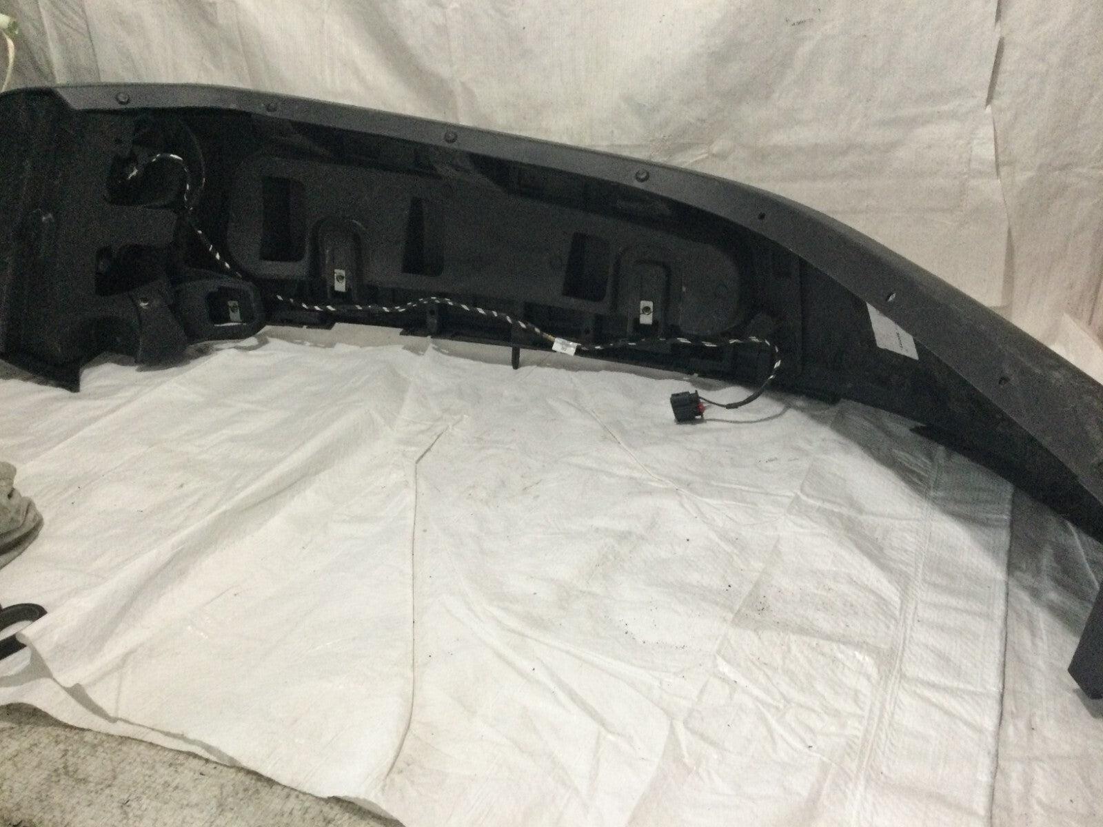 2018 Jeep Wrangler Sport  Fender Flare Front Left OEM ( Have Scratches ) Black