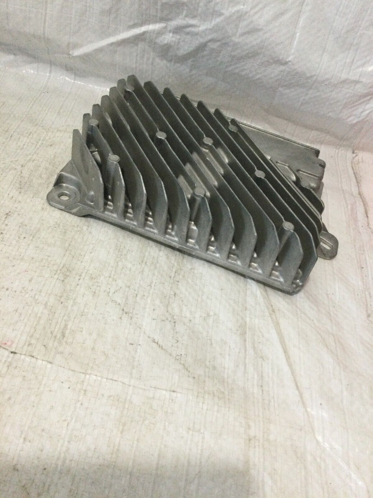 2019-2022 GMC Sierra 3500HD Audio Radio Bose Amplifier OEM 84813325