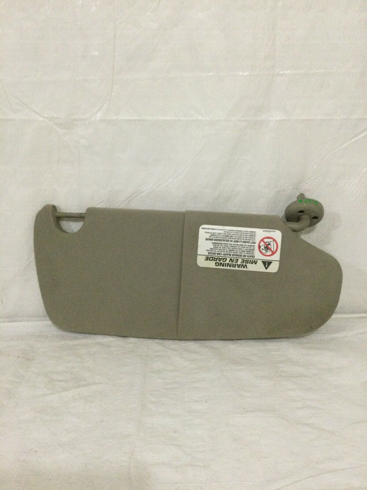 2006 Dodge Ram 1500 Sun Visor Mega Cab 4DR Left LH OEM