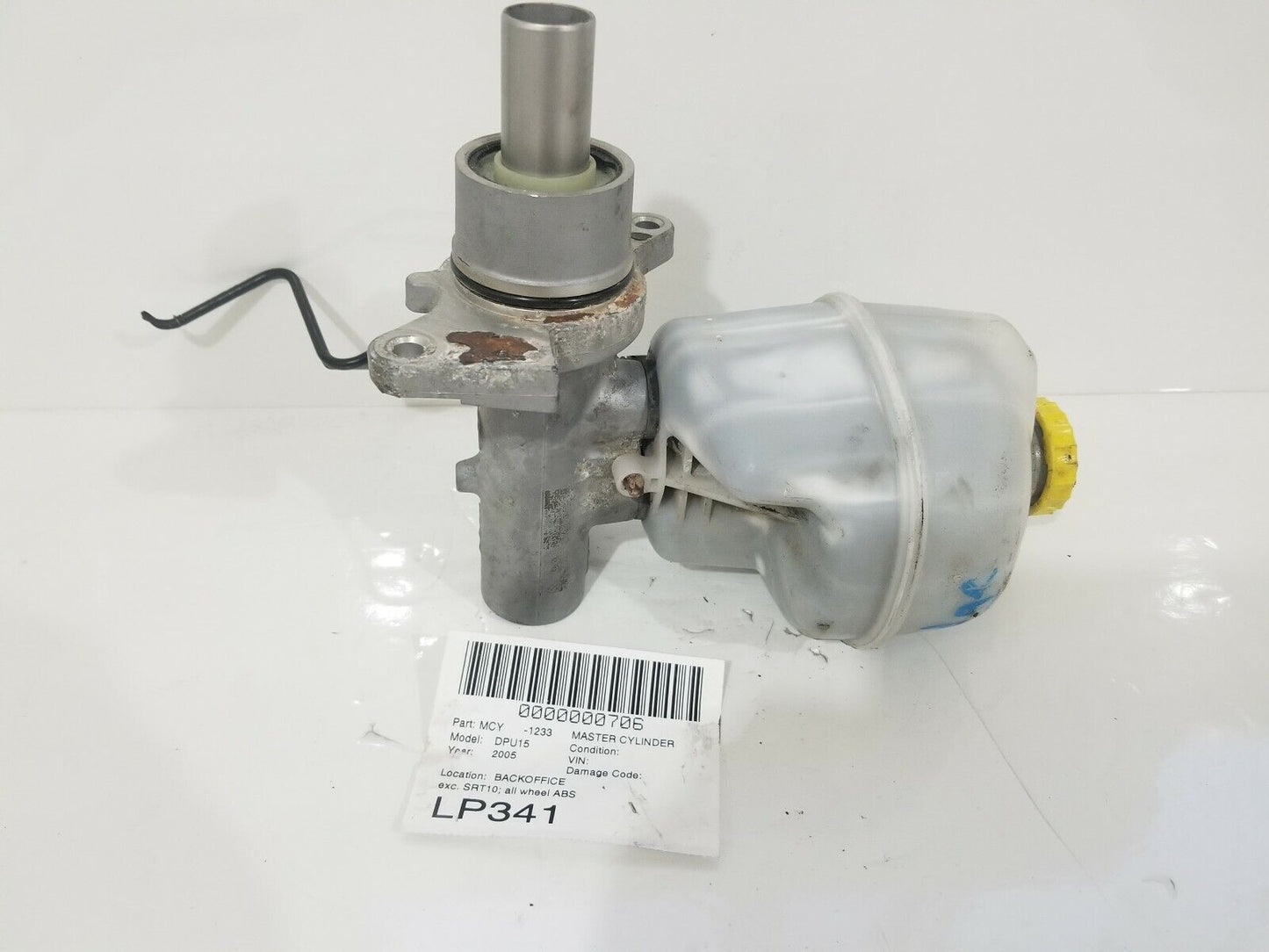 2005 Dodge Ram 2500 Power Brake Master Cylinder W/ Reservoir Tank OEM 