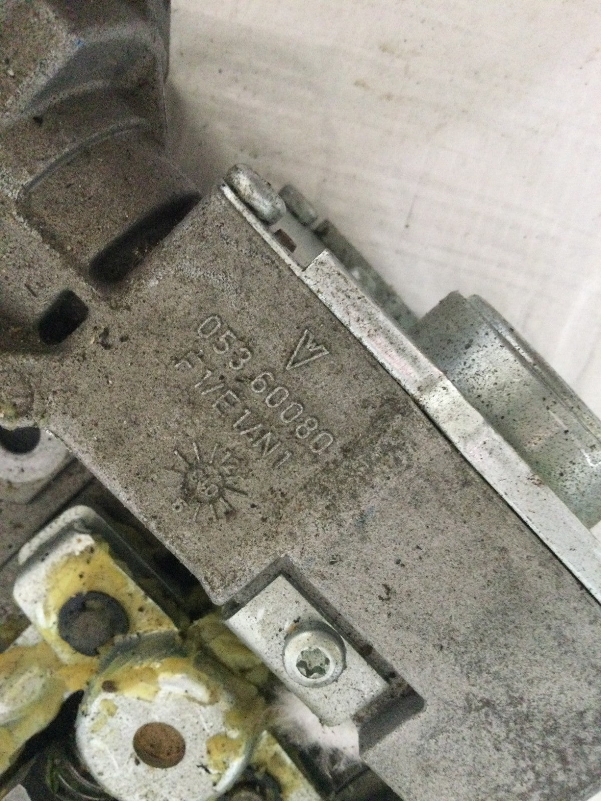 2004 BMW 745I Electronic Emergency Brake Actuator OEM 05360080