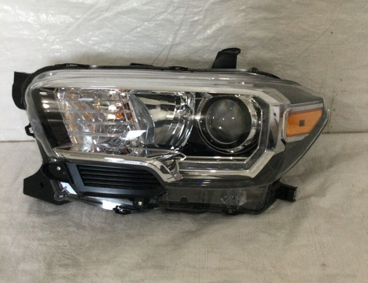 2022 Toyota Tacoma Headlight Head Light Driver Left LH Halogen OEM