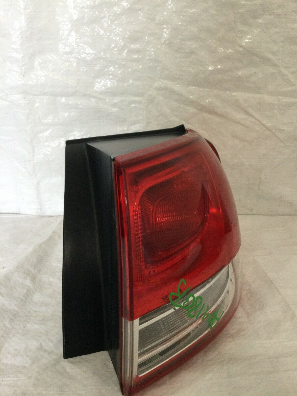 2016-2018 Kia Sorento Tail Light Right RH Passenger OEM Halogen Brake Lamp