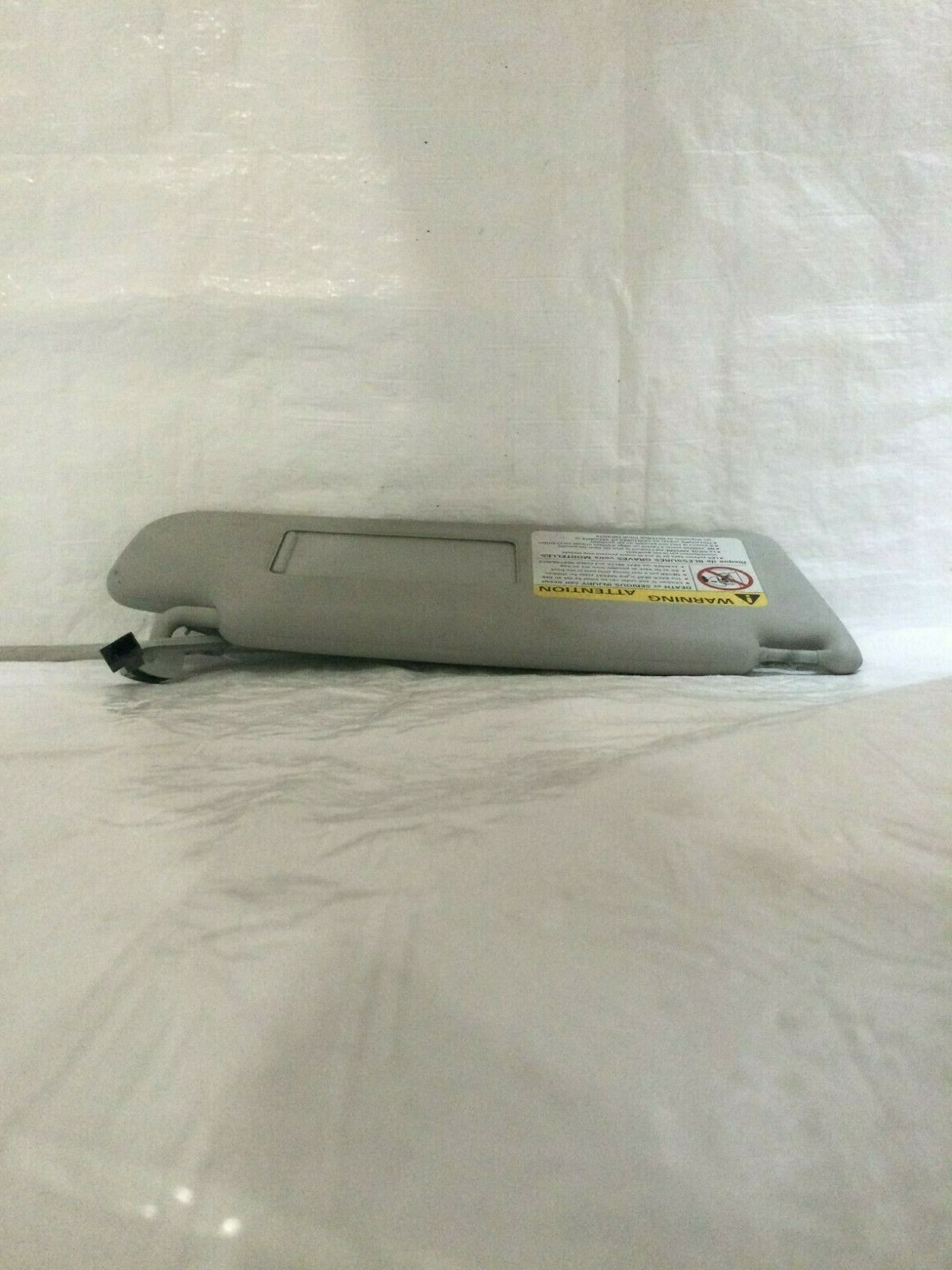2005-2006 Volkswagen Jetta Passenger Right Sun Visor OEM RH