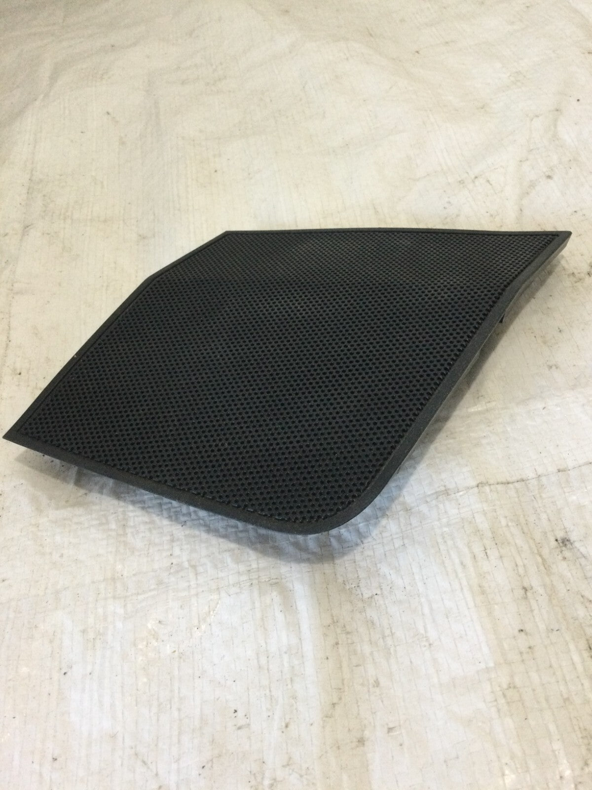 Driver Side Left Tweeter Speaker Cover 55535-0R010 Toyota RAV4 2018