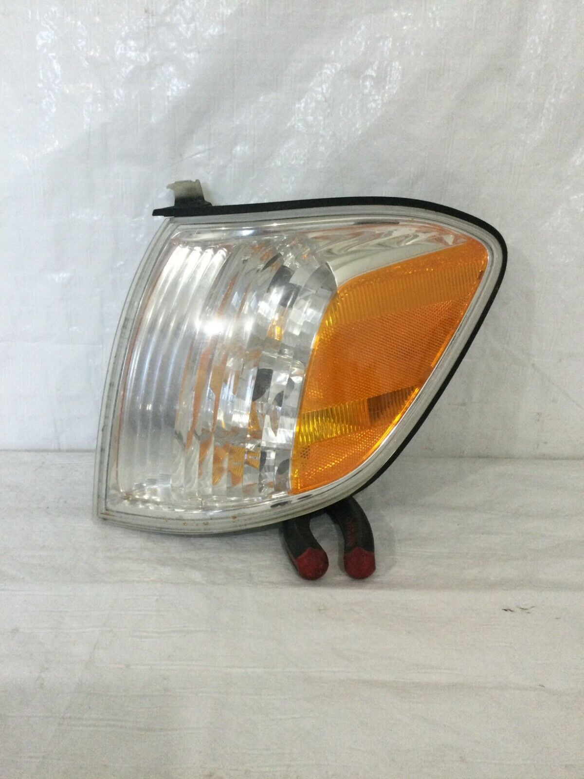 2004 Toyota Tundra 4DR Crew Cab Turn Signal Left Driver Side OEM LH