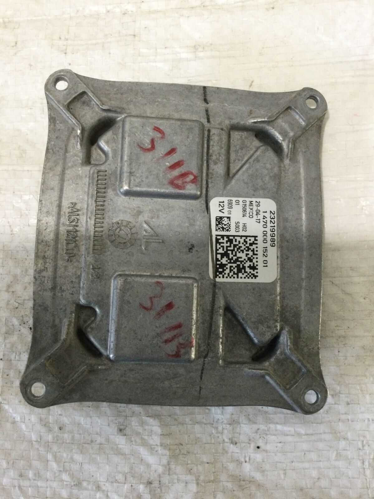 2017 GMC Sierra 1500 Xenon HID Headlight Ballast Left Module 23219989 OEM