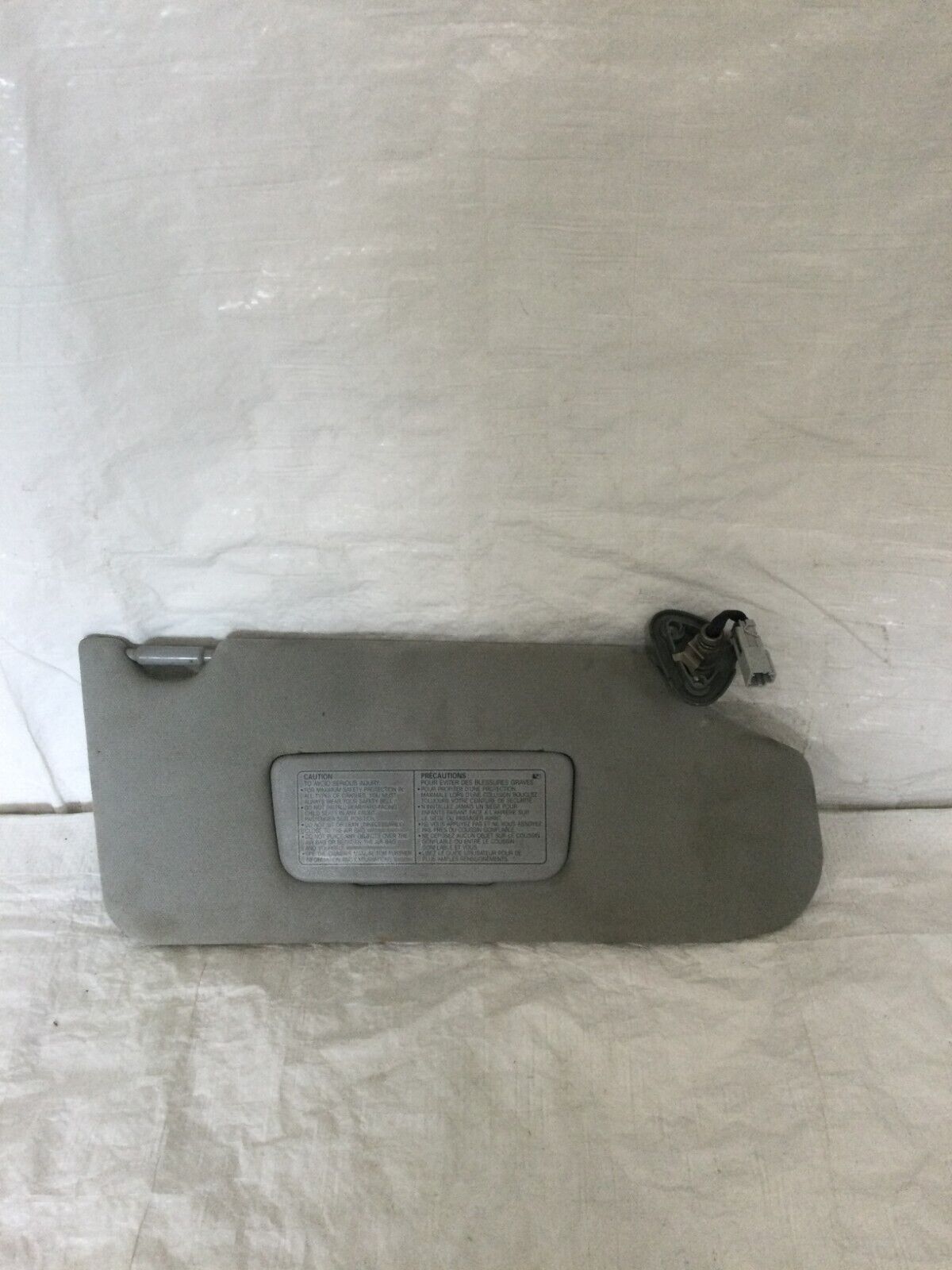 2003-2005 Honda Accord Sun Visor Right Passenger  Side OEM RH Illuminated.