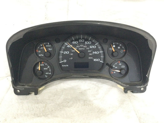 2005 GMC Express 2500 Speedometer Cluster OEM ( No Glass )