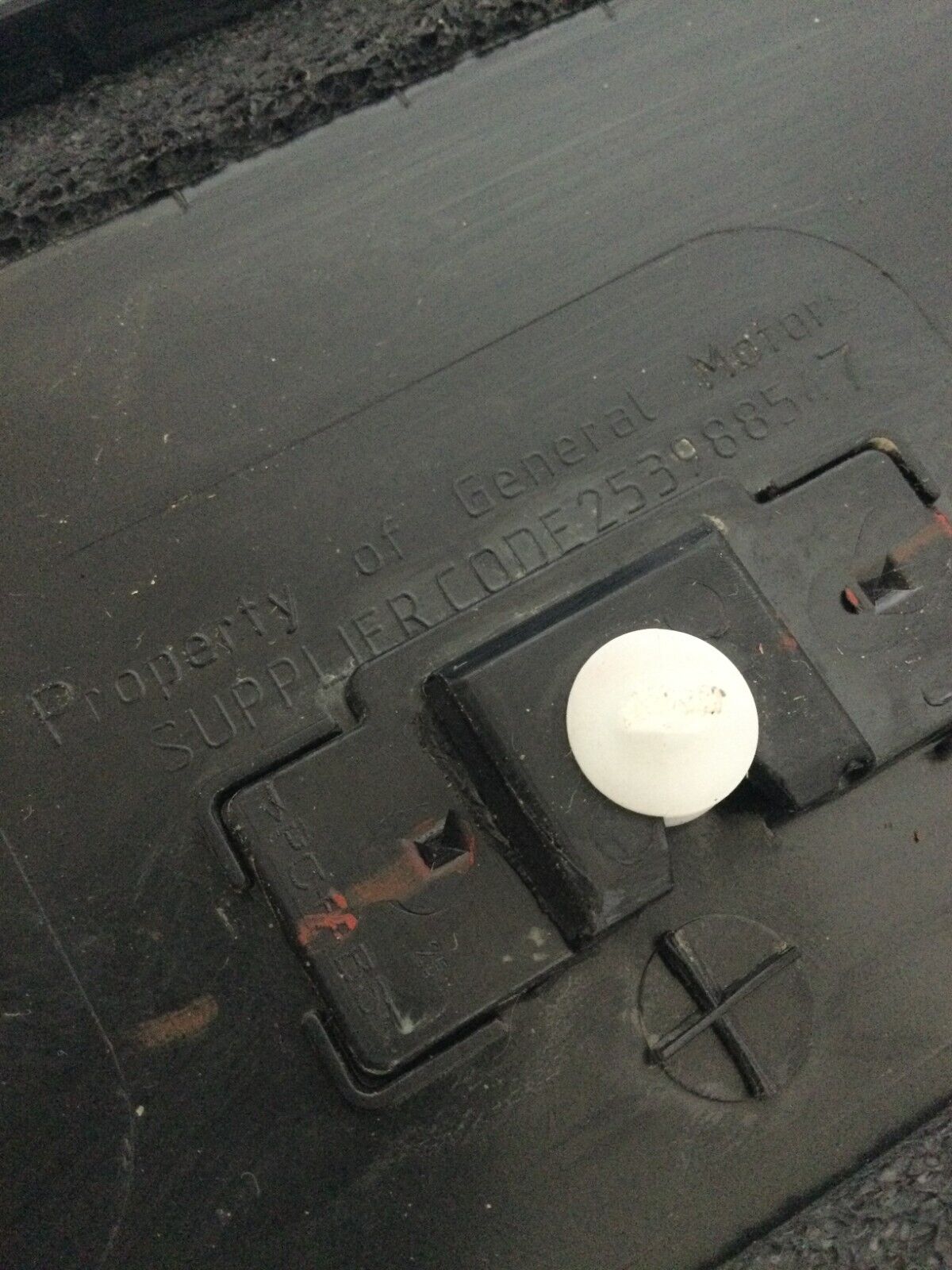 2019-2021 Chevrolet Silverado 1500 Right Rear Door Applique 84864868 OEM