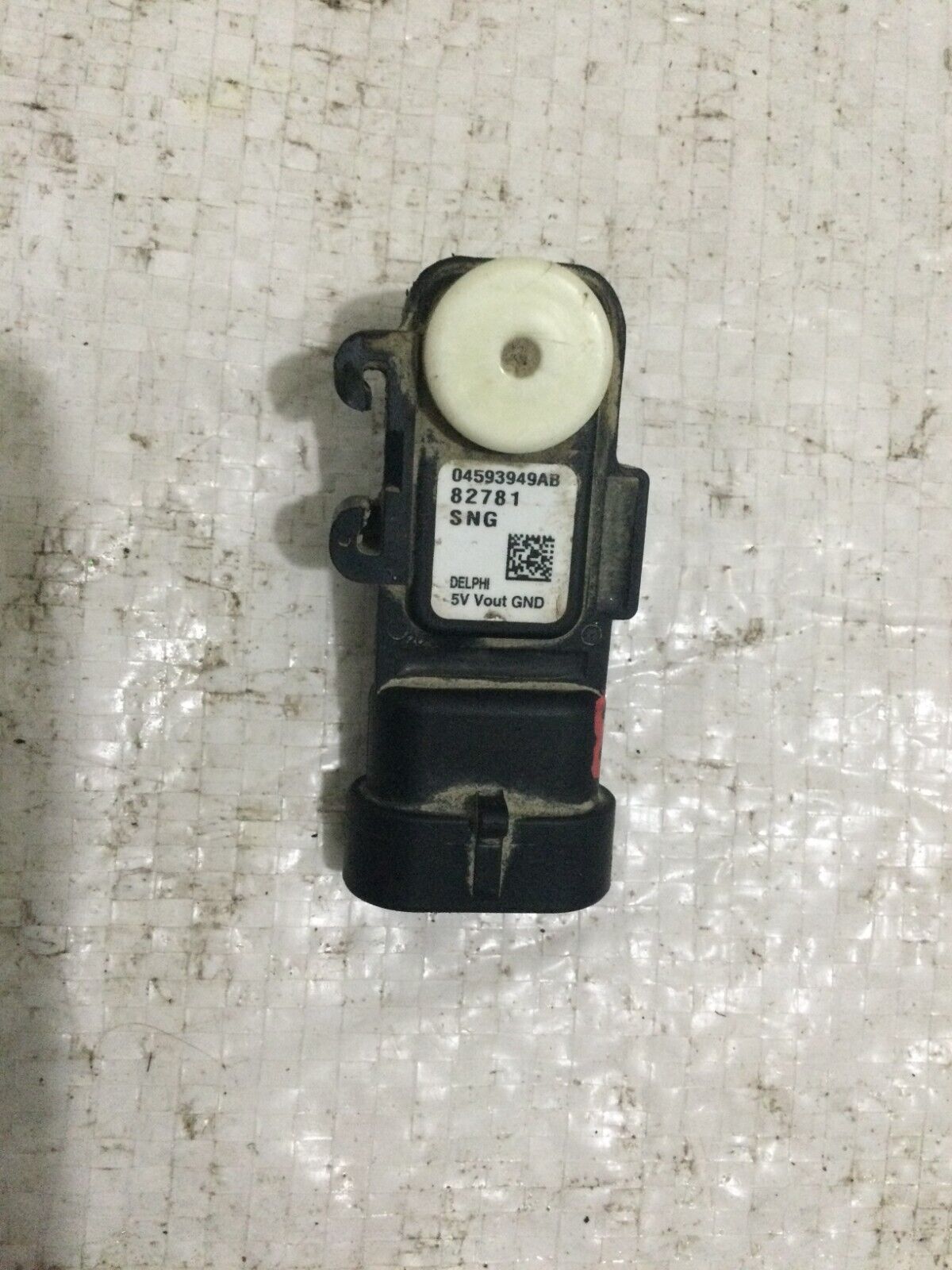 2019 Dodge Ram 1500 Fuel Tank Pressure Vapor Sensor OEM 04593949AB