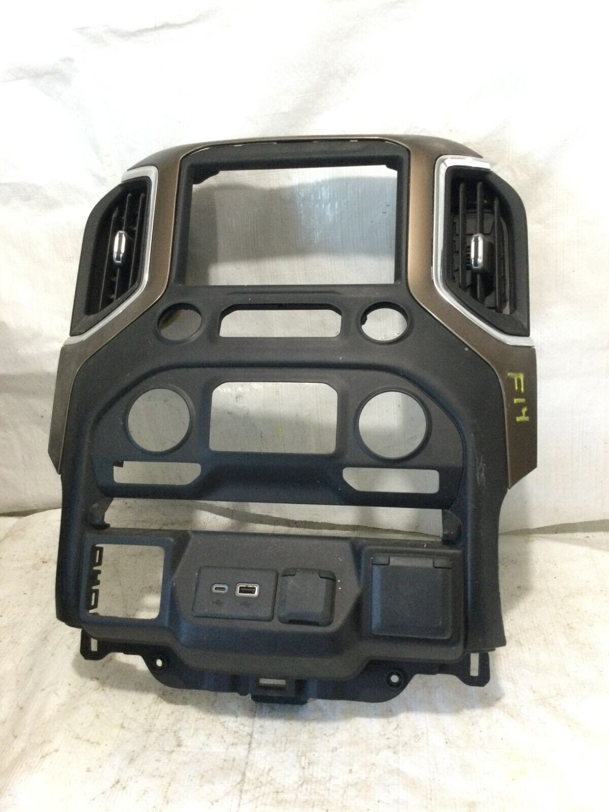 2021 Chevrolet Silverado 1500 Center Dsh Radio Bezel Trim OEM