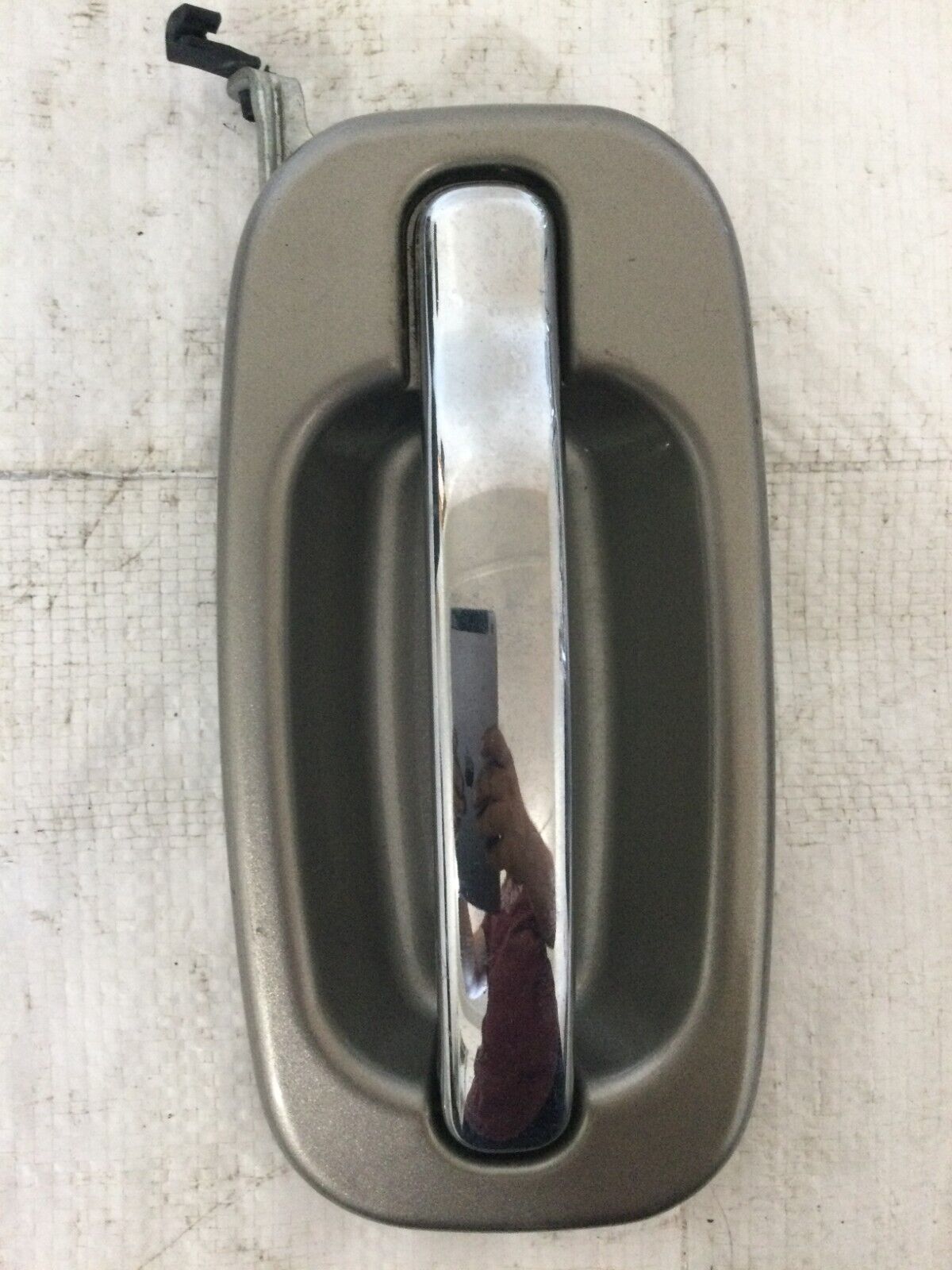 2002-2006 Cadillac Escalade EXT Exterior Door Handle Rear Left 15053143 OEM