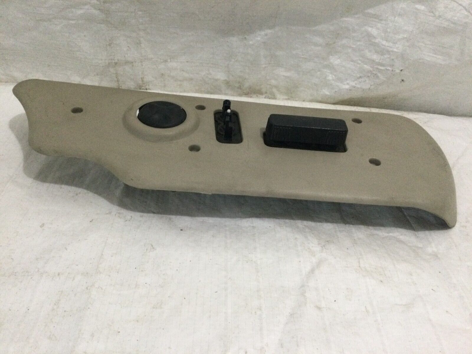 2003-2006 Cadillac Escalade EXT Right Passenger Power Seat Control Switch OEM