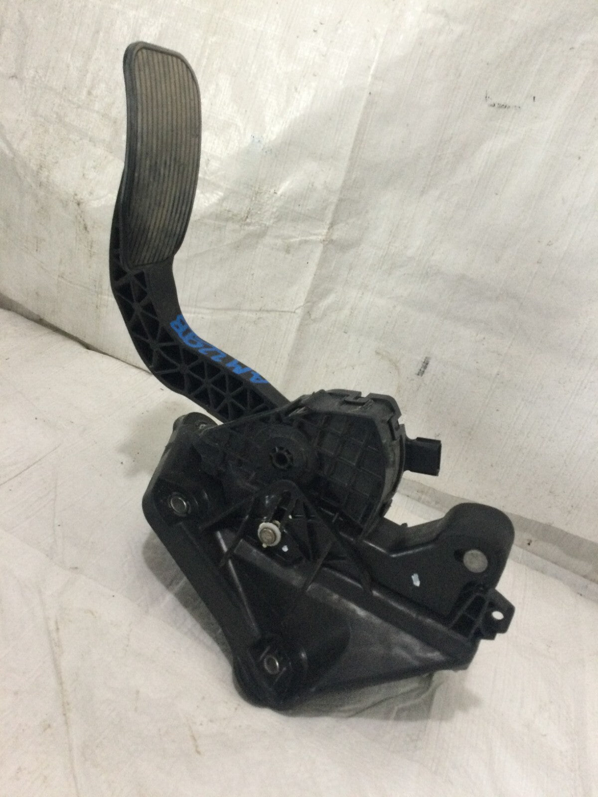 2017 Ford  F-150  F150 Accelerator Gas Pedal OEM 2015-2020