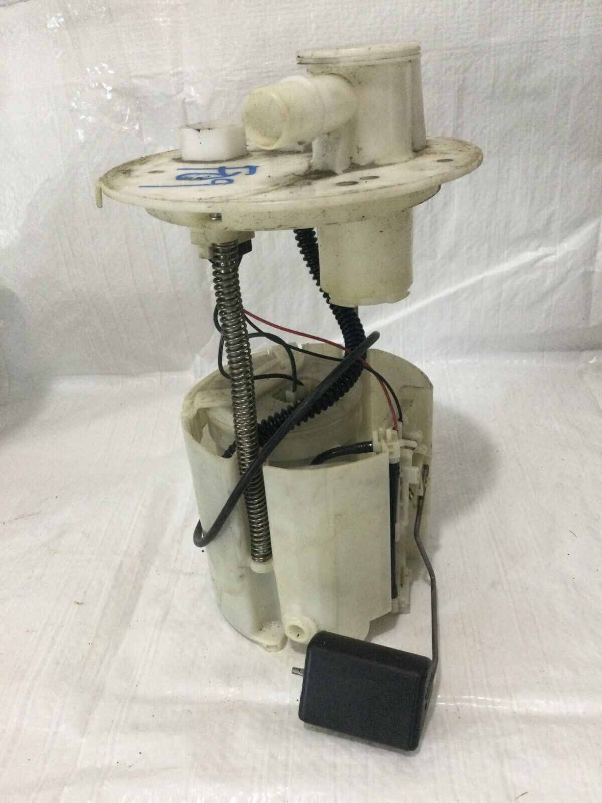 2017-2018 Toyota Corolla 1.8L Sedan Fuel Pump Assembly OEM