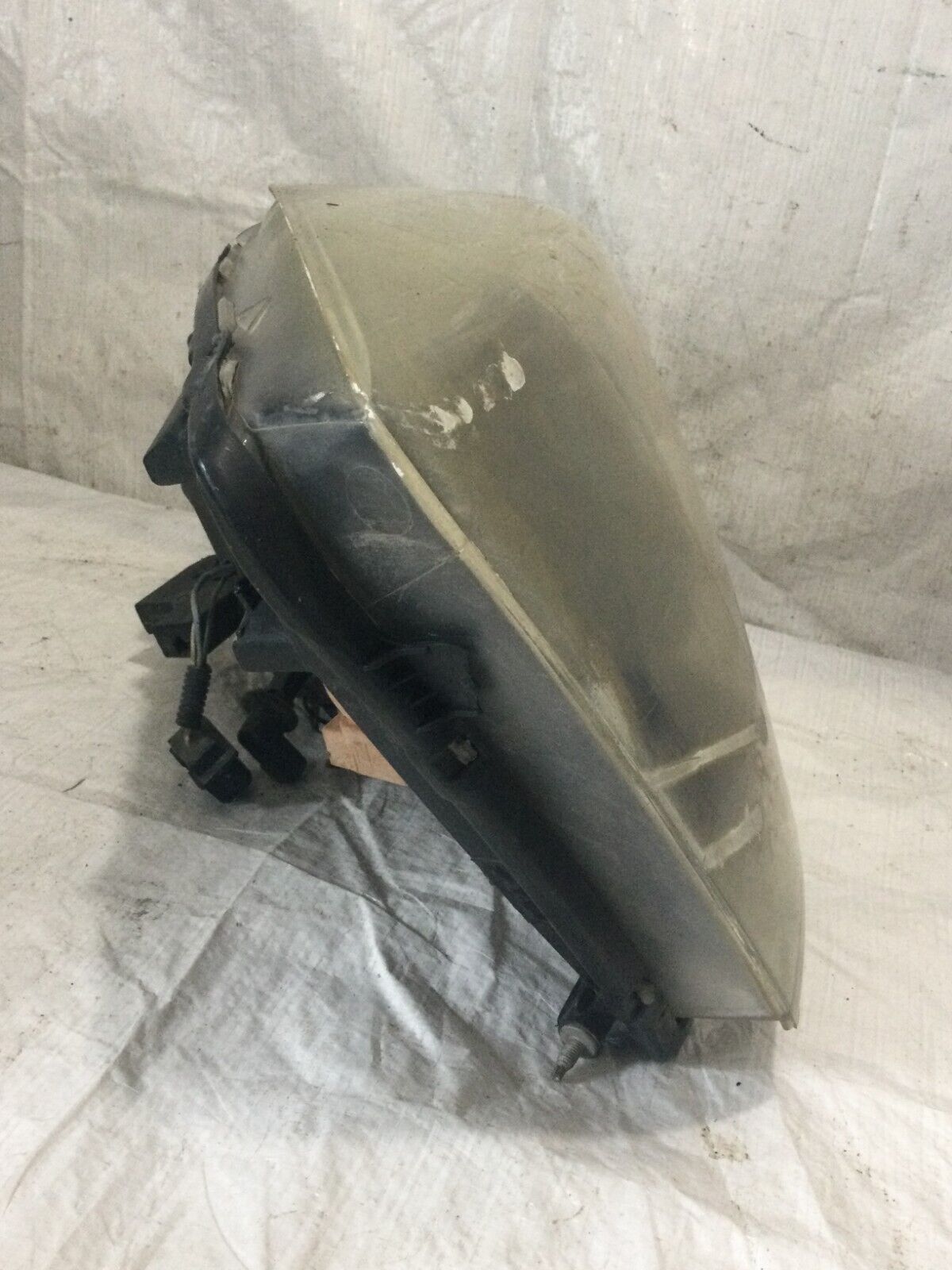 2006 Dodge Ram 1500 Black Bezel Right Passenger Side Headlight OEM