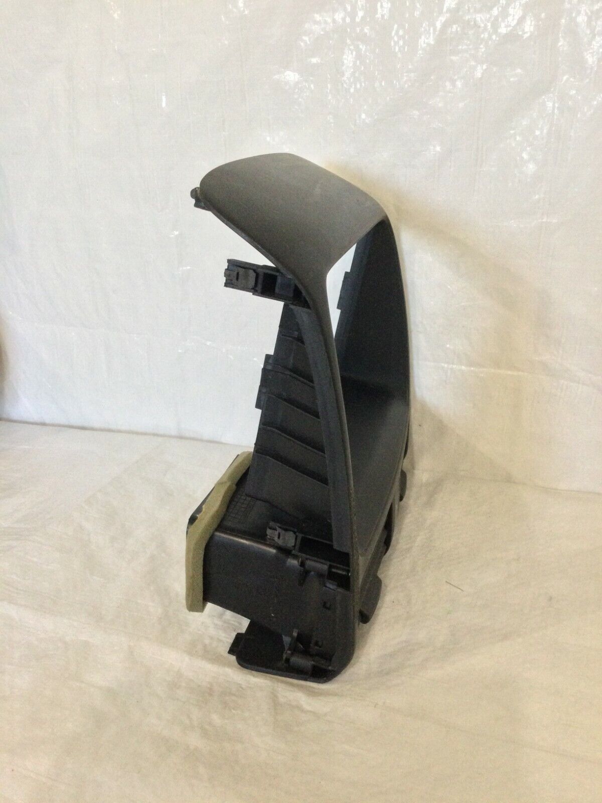 2005 OEM Honda CR-V CRV Center Dash Radio Trim Bezel W/ Air Vent OEM 