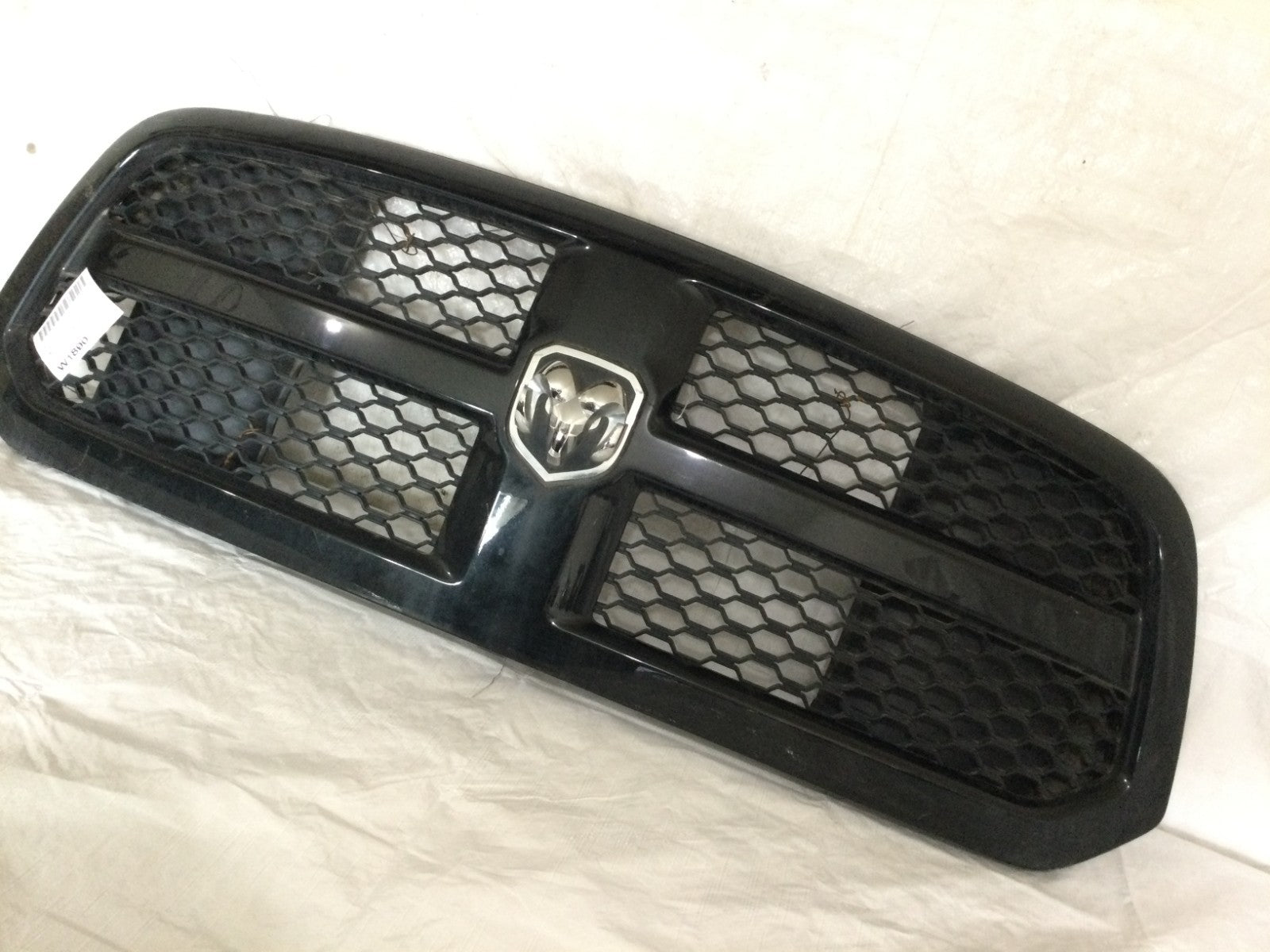 2017 Dodge Ram 1500 Sport Front Grille OEM 13DSAC0031 HAS LITTLE SCUFFS
