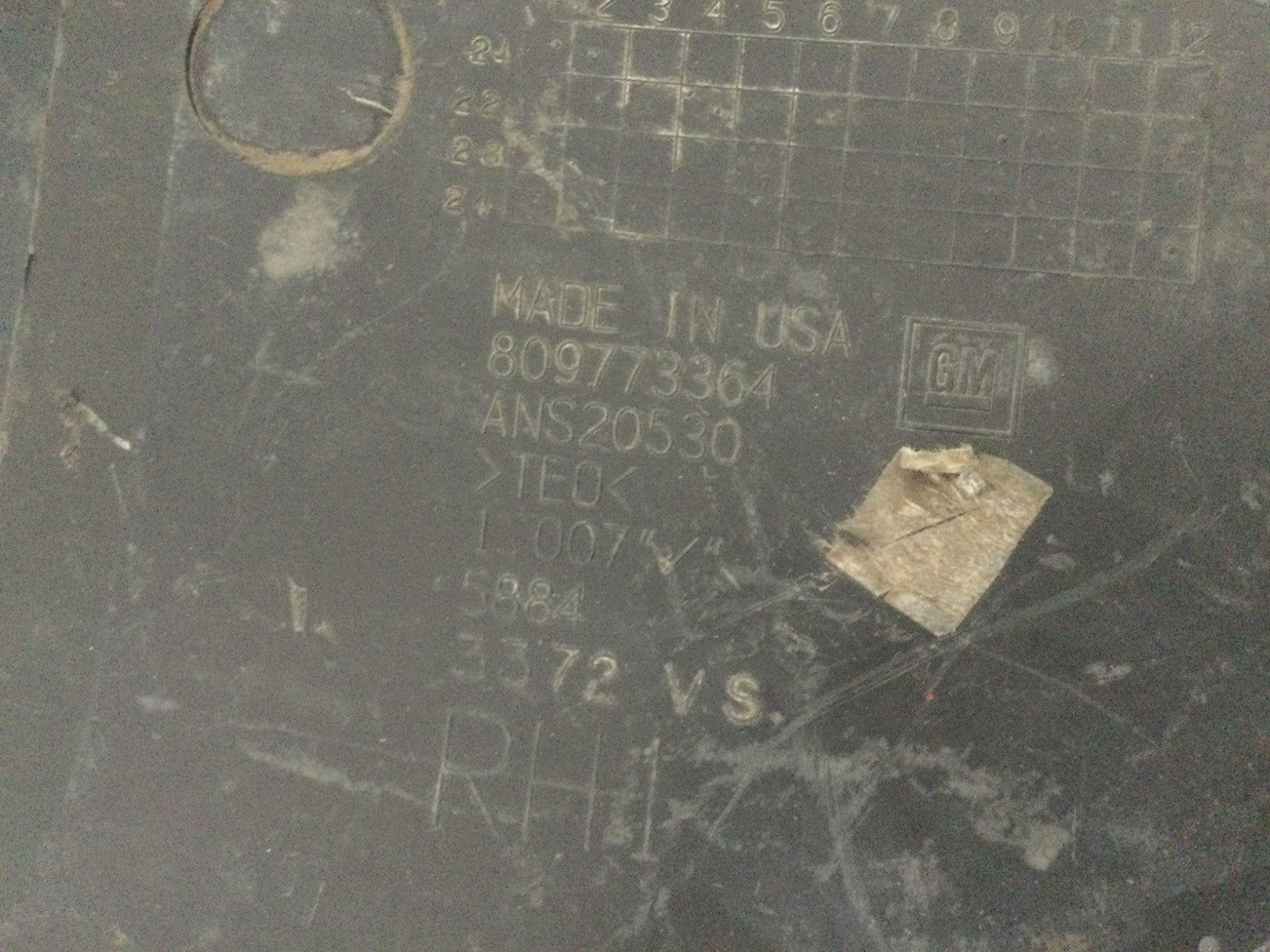 2021 Chevrolet Silverado 1500 Front Driver Cover Outer Filler OEM 809773364