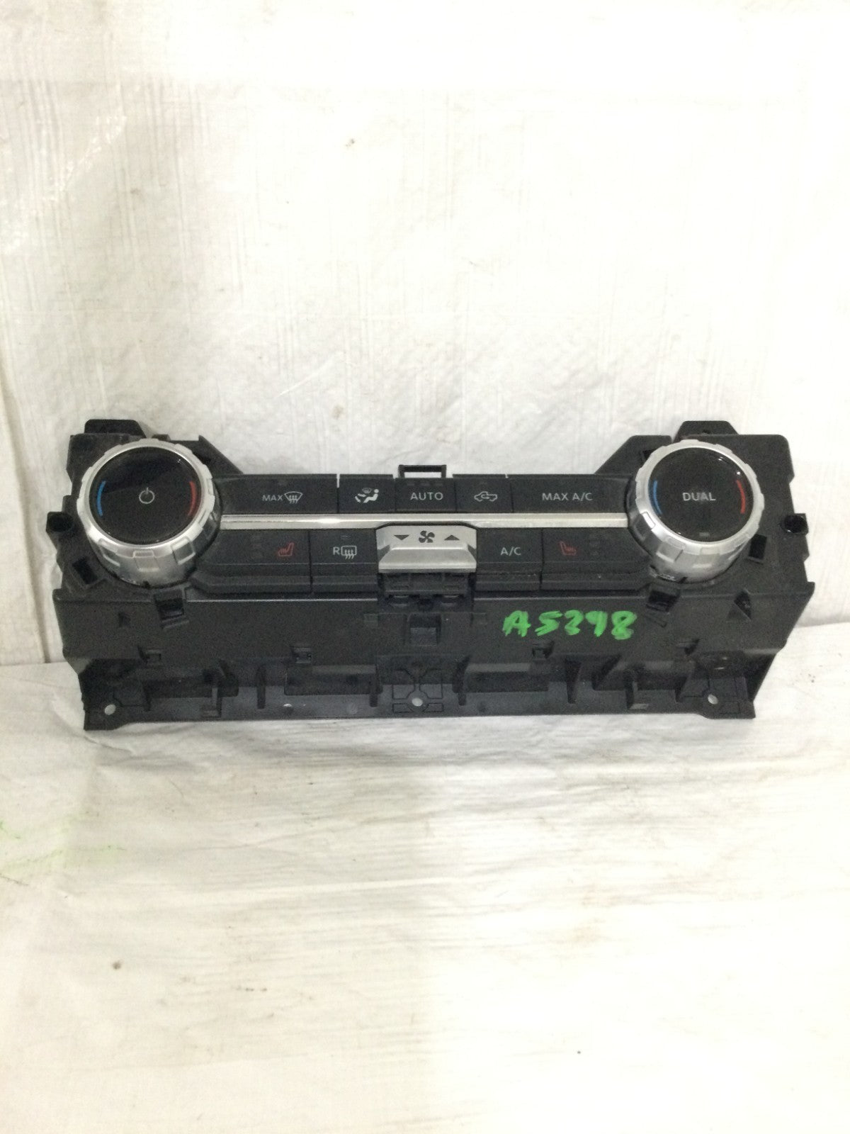 2023 Ford F-150 5.0L Heater and Air Conditioning Control OEM NL3T-18C612-RB