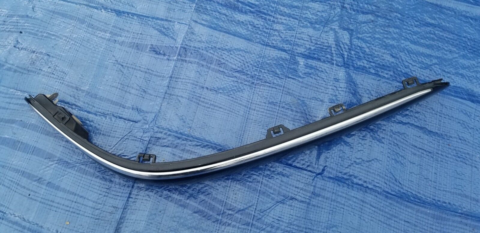 2004 Mercedes Benz S430 Right Front Turn Signal Reflector Light W/ Housing Trim