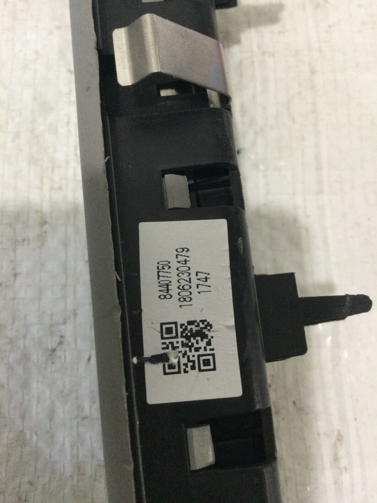 2019-2022 GMC Sierra 2500 Interior Dome Light 84407750 OEM