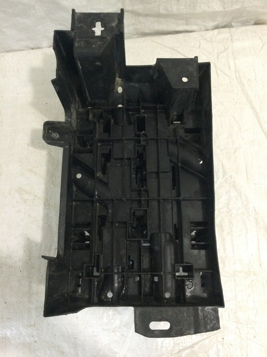 2013 Chevrolet Silverado 1500 Engine Fuse Box Bracket OEM