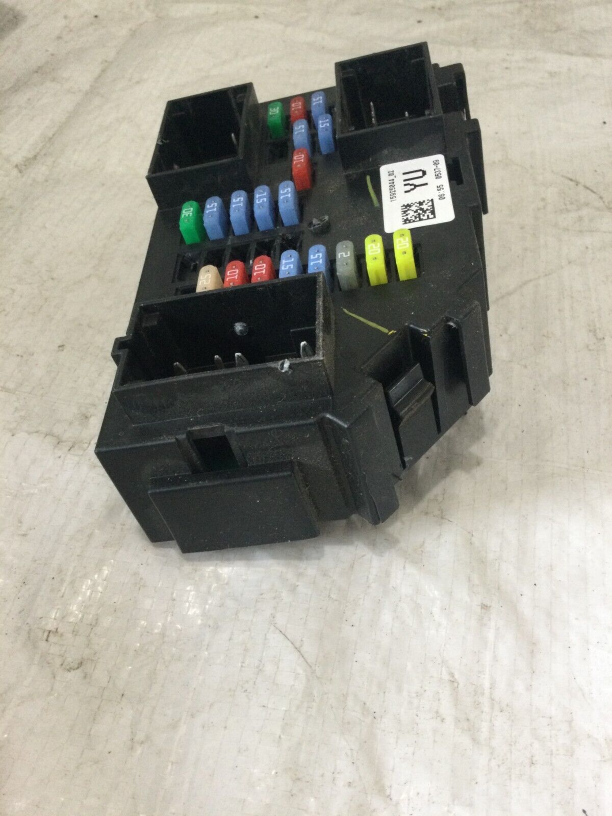 2007-2009 Cadillac Escalade Inertior Cabin Fuse Box 15925044OEM ( DAMAGE CASE )