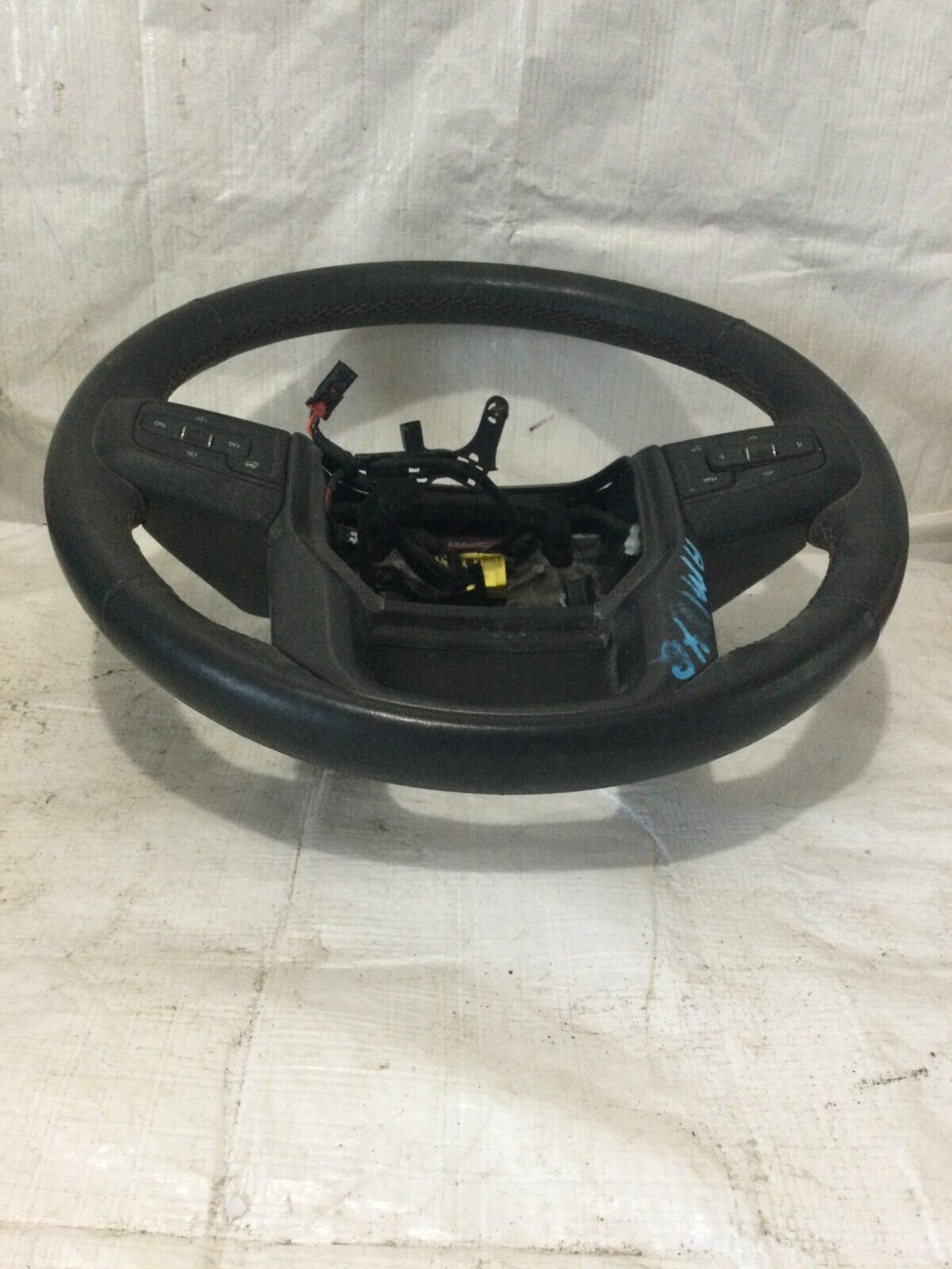 2019-2022 GMC Sierra 1500 Leather  Strng Wheel Heated Black W/ Stichthing OEM