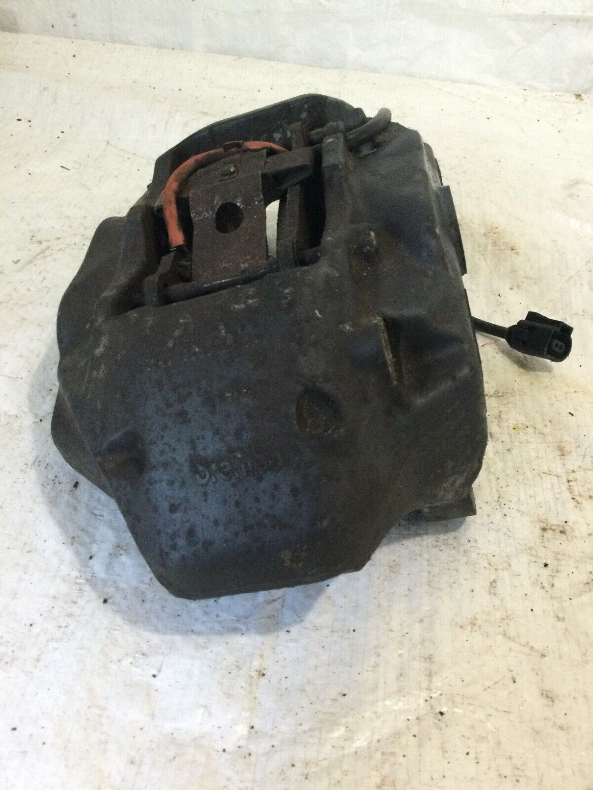 2004-2010 Volkswagen Touareg Front Right Brembo Brake Caliper OEM