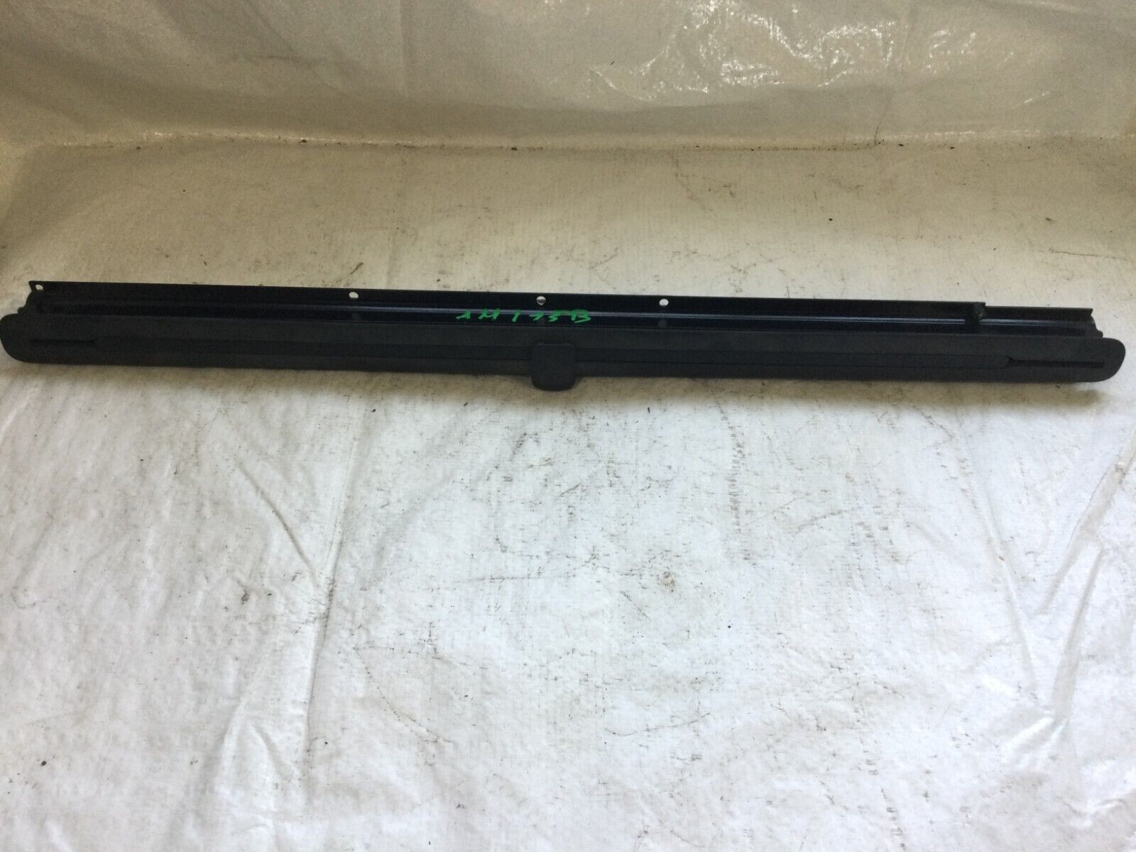 2007 Volkswagen Touareg Rear Right Door Window Glass Sun Shade OEM