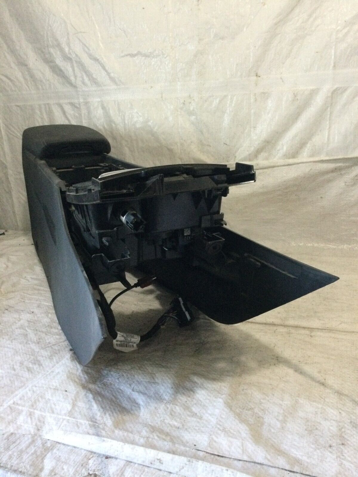 2019 Buick Regal Front Floor Console Assembly OEM