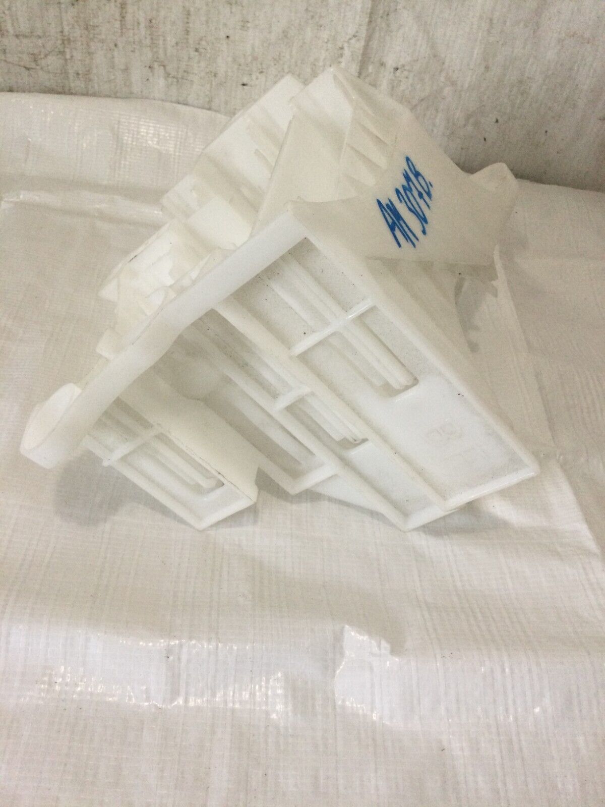 2018 Toyota RAV4 Hybrid Engine Computer Module Storage OEM 82877-42030
